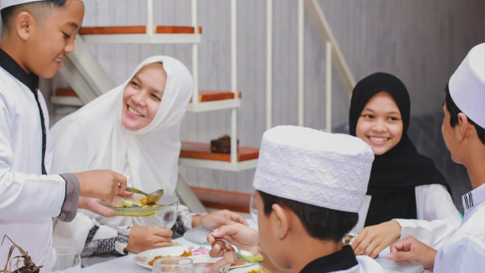 What Can Muslims Not Eat?