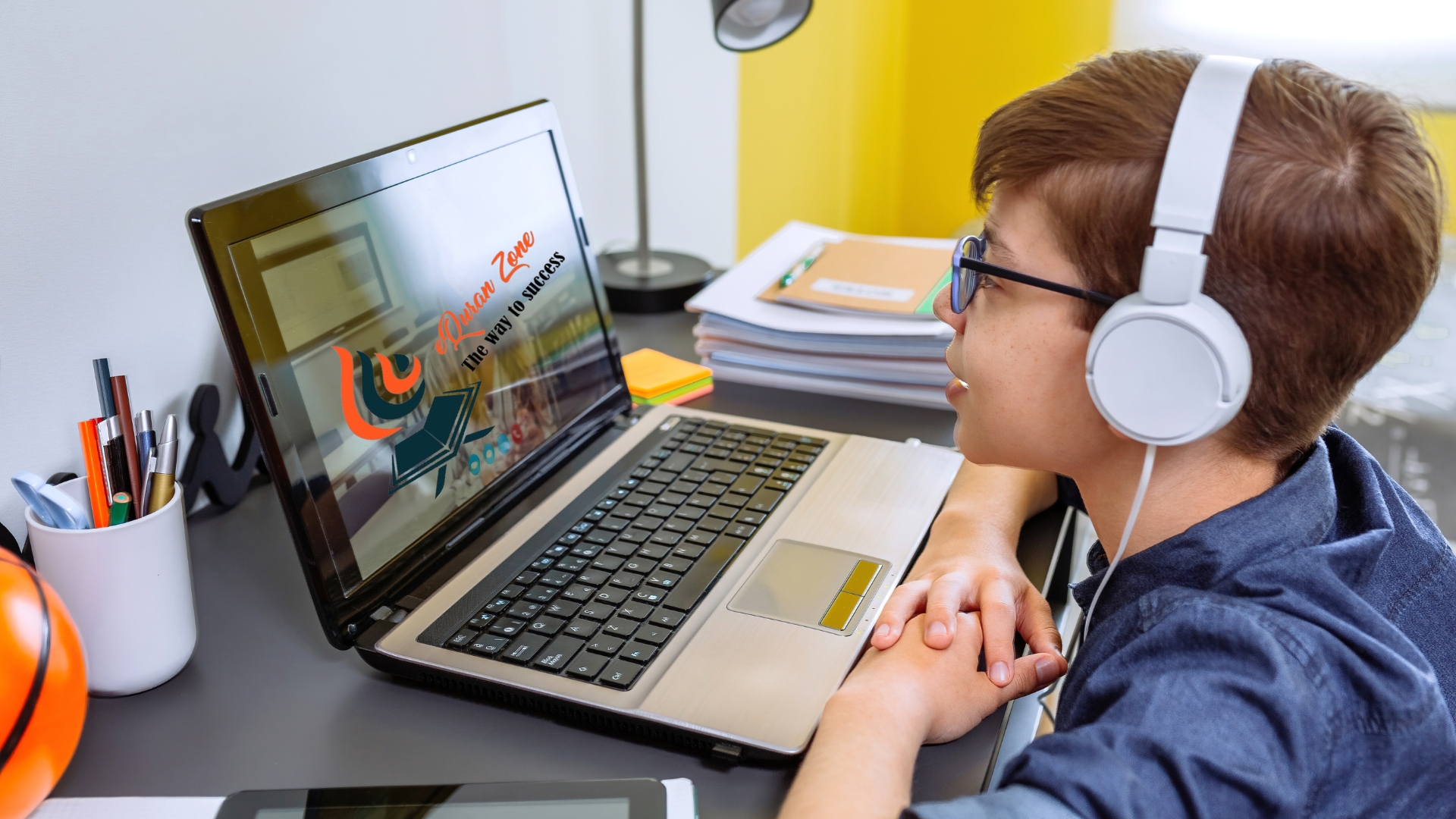 Best Online Quran Memorization Classes: Enroll in Hifz Programs at eQuranzone.com