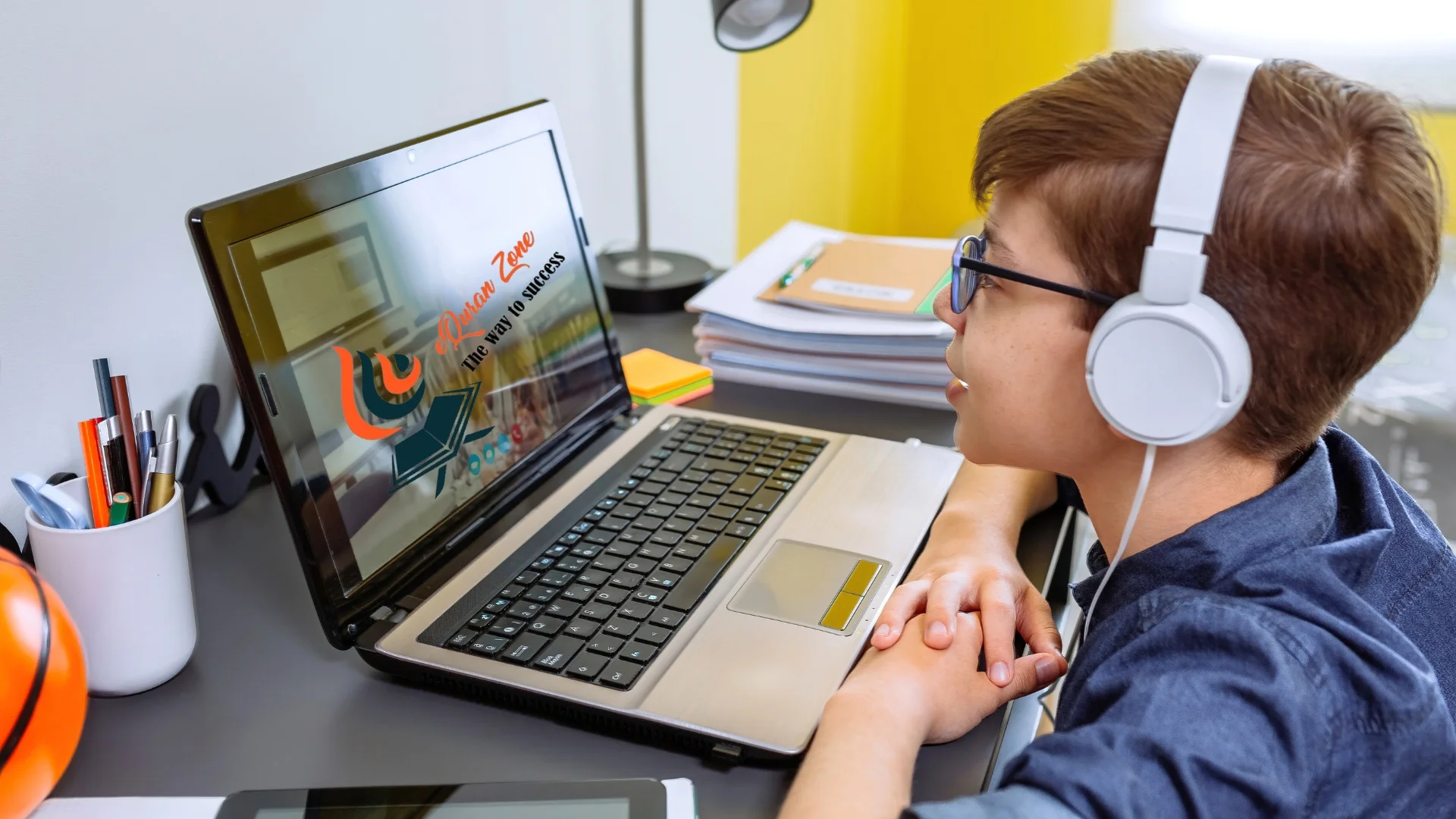 Best Online Quran Memorization Classes: Enroll in Hifz Programs at eQuranzone.com
